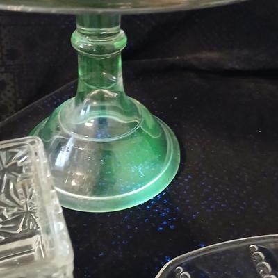 Vintage glassware - clear glass pedestal cake stand, crystal etched pedestal fruit centerpiece bowl, Federal Glass Columbia pattern clear...