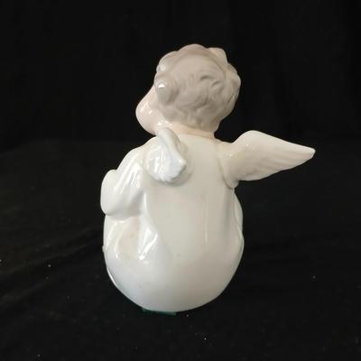 Lladro "Angel Thinking" porcelain figurine, model number 4539
