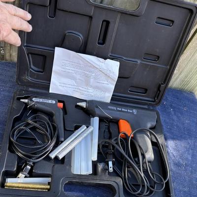 Nice Glue Gun Set in Case