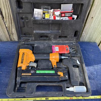 Bostitch Pneumatic Nailer Kit