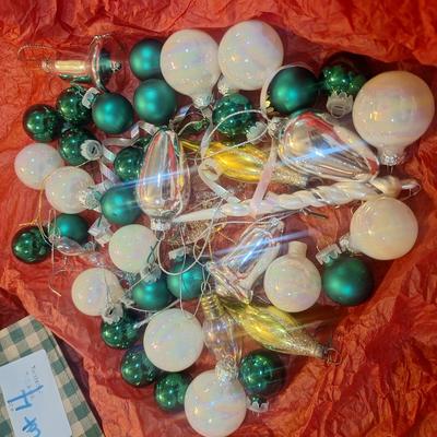 Sale Photo Thumbnail #16: these are the kind you might put on an 18 inch or smaller tree