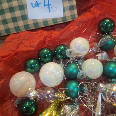 Sale Photo Thumbnail #19: these are the kind you might put on an 18 inch or smaller tree