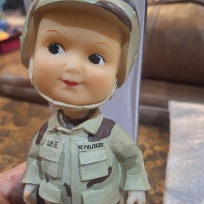 Sale Photo Thumbnail #53: His head does stay slightly tilted to one side not sure if that is by design or if it needs to be adjusted on the spring. 