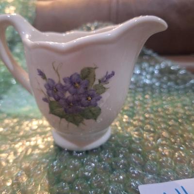 Sale Photo Thumbnail #77: Syracuse China creamer