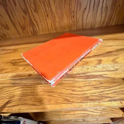 Children’s Books - Dr. Seuss & More Classics (BGB-RG)