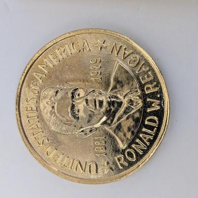 1981 Ronald Reagan 40th President Commemorative Gold Tone Coin Leader Patriot American