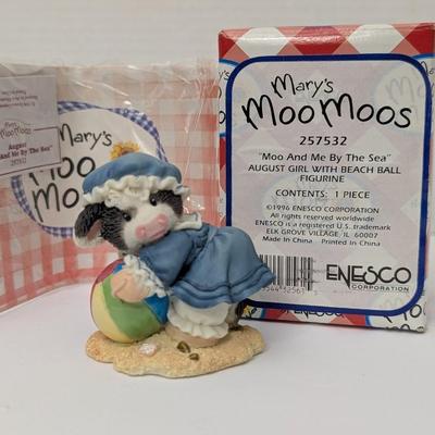 Vintage Mary's Moo Moos Figurine 1996 Enesco Moo And Me By The Sea