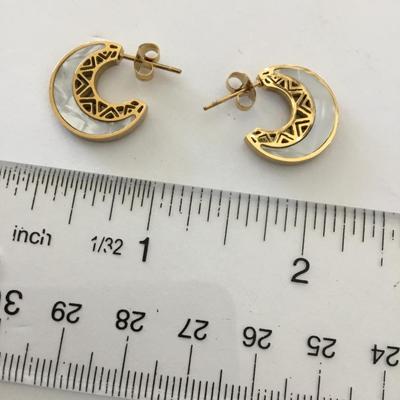 Beautiful gold tone, mother of pearl half hoop, earrings, earrings