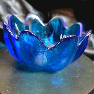 Vintage Turquoise Blue Glass Petal Bowl - Scalloped Rim Flower Design