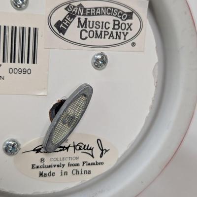 Emmett Kelly Clown Juggling Music Box Clown