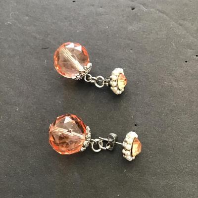 Beautiful peach, crystal earrings