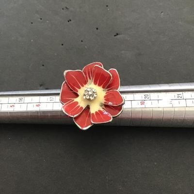 Red and beige enamel fashion ring