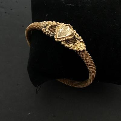 Vintage Victorian, like goldtone mesh bracelet