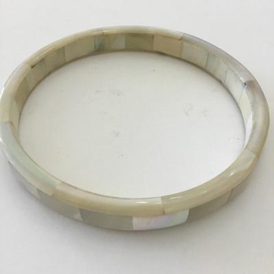 Beautiful vintage mother of pearl Shell inlay bracelet