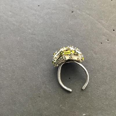Vintage glass rhinestone expansion ring