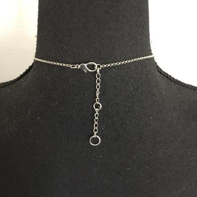 Beautiful very nice silver toned Glass shell pendant necklace