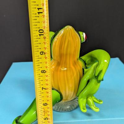Studly Glass Frog Figurine By Lenox w/Box
