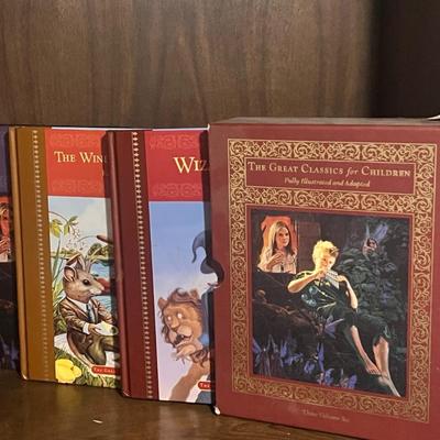 Sale Photo Thumbnail #34: Beautiful lot of children’s illustrated literature sets, perfect for vintage book lovers or homeschooling libraries. Includes:
Great Illustrated Classics (3 hardcover books):
•	King Arthur and the Knights of the Round Table by Howard Pyle
•	Tales of