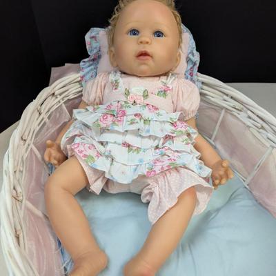 Signature Edition Linda Murray ADG Doll With Basket