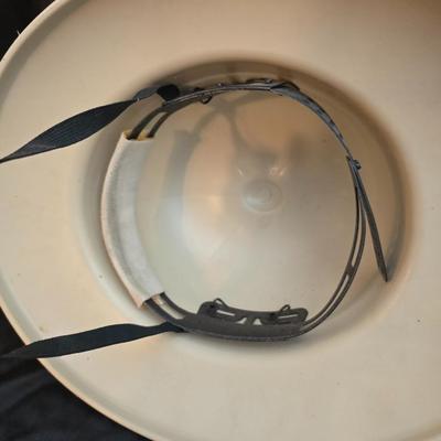 Brookstone safari straw hat and a Vintage pith helmet, safari Hat, Men's Hat, 1950s fashion