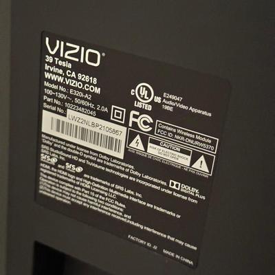 A218 Vizio Flatscreen TV 32" With Sony BlueRay DVD Player