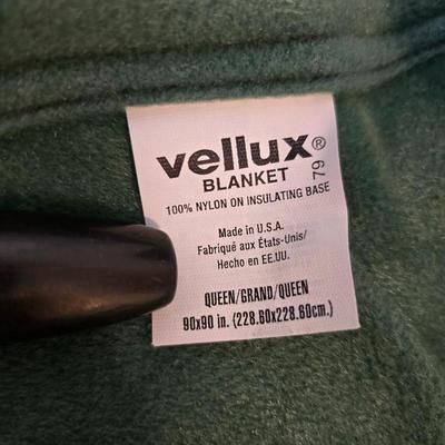 Two blankets - Vellux - and a white one with satin trim