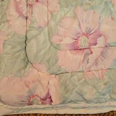 Pair of vintage Martex "Beau Rivage" full/queen comforter featuring a large-scale floral print with pink and green poppies.