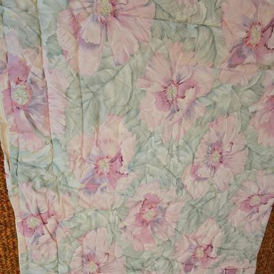 Pair of vintage Martex "Beau Rivage" full/queen comforter featuring a large-scale floral print with pink and green poppies.