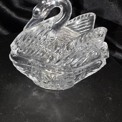 Vintage Lead Crystal Swan Trinket Box - Elegant Clear Glass with Etched Wings Made in Taiwan