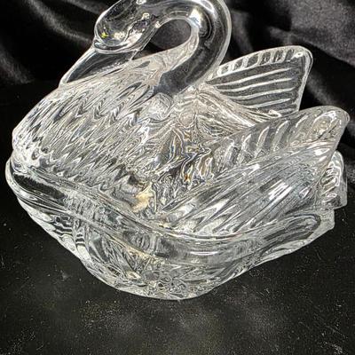 Vintage Lead Crystal Swan Trinket Box - Elegant Clear Glass with Etched Wings Made in Taiwan