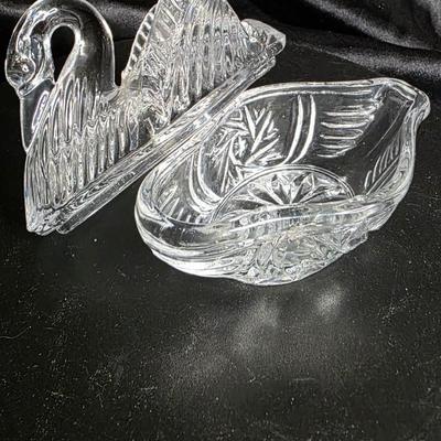 Vintage Lead Crystal Swan Trinket Box - Elegant Clear Glass with Etched Wings Made in Taiwan