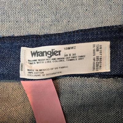 Two pairs of like new without tags Men's Wrangler Jeans size 38 x 29 & 38 x 30