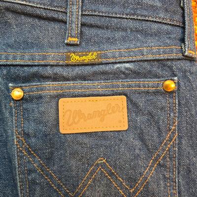 Two pairs of like new without tags Men's Wrangler Jeans size 36 x 30