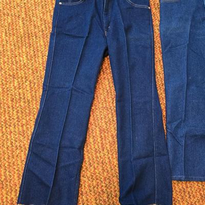 Two pairs of like new without tags Levis Jeans size 36 x 30 Red leather tag Levi's 517 bootcut jeans & Brown leather tag classic...