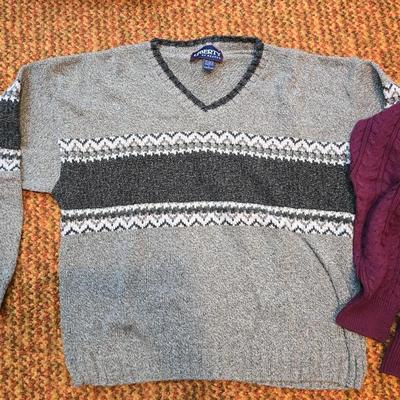 Selection of men's seaters size Large