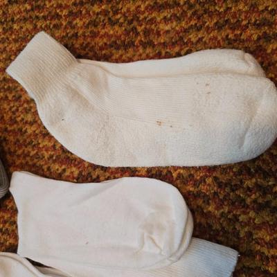 Men's socks - New and like new with a collection of Handkerchiefs