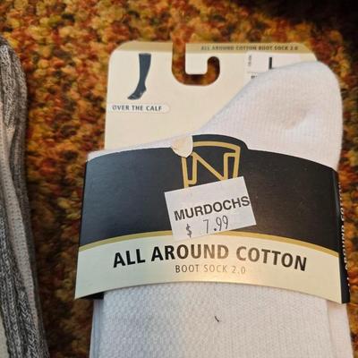 Men's socks - New and like new with a collection of Handkerchiefs