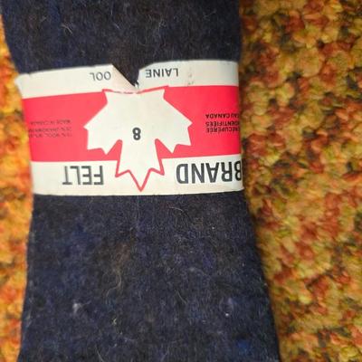 Men's socks - New and like new with a collection of Handkerchiefs