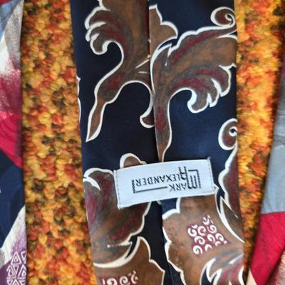 Collection of Men's neckties - Daybrooke - Danielli - Gant - Otis Bros and more with a hanger