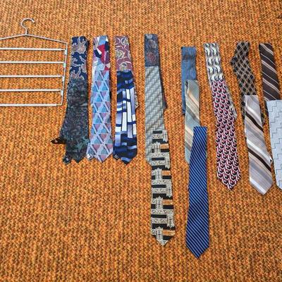 Collection of Men's neckties - Daybrooke - Danielli - Gant - Otis Bros and more with a hanger