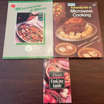 Sale Photo Thumbnail #110: Collection of three vintage microwave-era cookbooks:

Adventures in Microwave Cooking (Better Homes & Gardens, hardcover, c. 1980s)

California Culinary Academy: Microwave & More – Easy & Elegant Meals (softcover, 1988)

Classic Microwave Cooking Guide 
