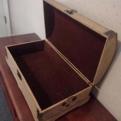 Wood Camel Back Storage Chest with Painted Lid