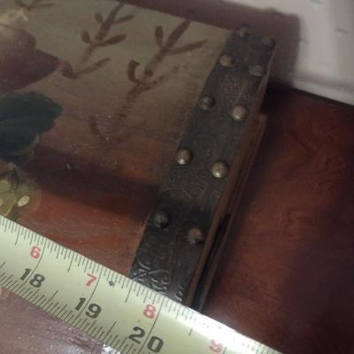 Wood Camel Back Storage Chest with Painted Lid