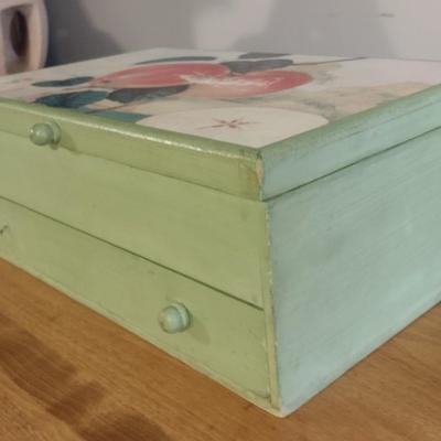 Vintage Wood Jewelry Trinket Box with Painted Lid