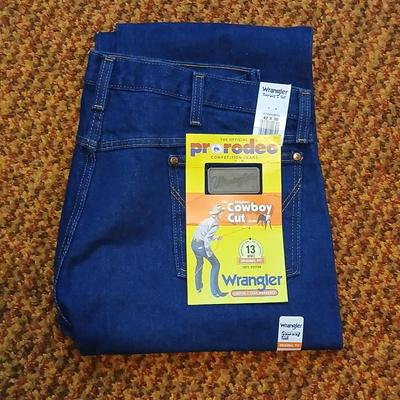 Brand new with tags pair of Wrangler Cowboy Cut 13MWZ Original Fit Jeans