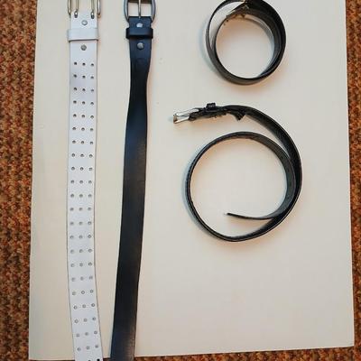 Collection of 4 belts - Black leather and white multi holed