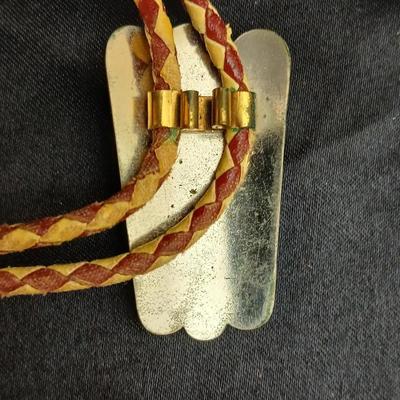 Mexico Alpaca silver toned and abalone inlaid belt buckle featuring a horse head design with a bolo tie clip featuring a horse