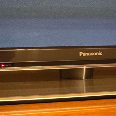 Working 55" Panasonic 3D Plasma HDTV Model TC-P55ST50