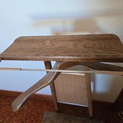 Mid-Century Modern Sculpted Walnut Butler Suit Valet Bench Seat with a set of American Tourister Escort hard shell suitcases