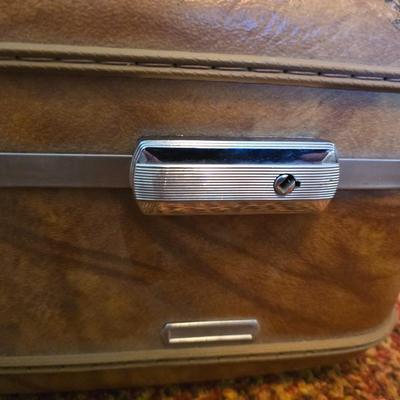 Mid-Century Modern Sculpted Walnut Butler Suit Valet Bench Seat with a set of American Tourister Escort hard shell suitcases